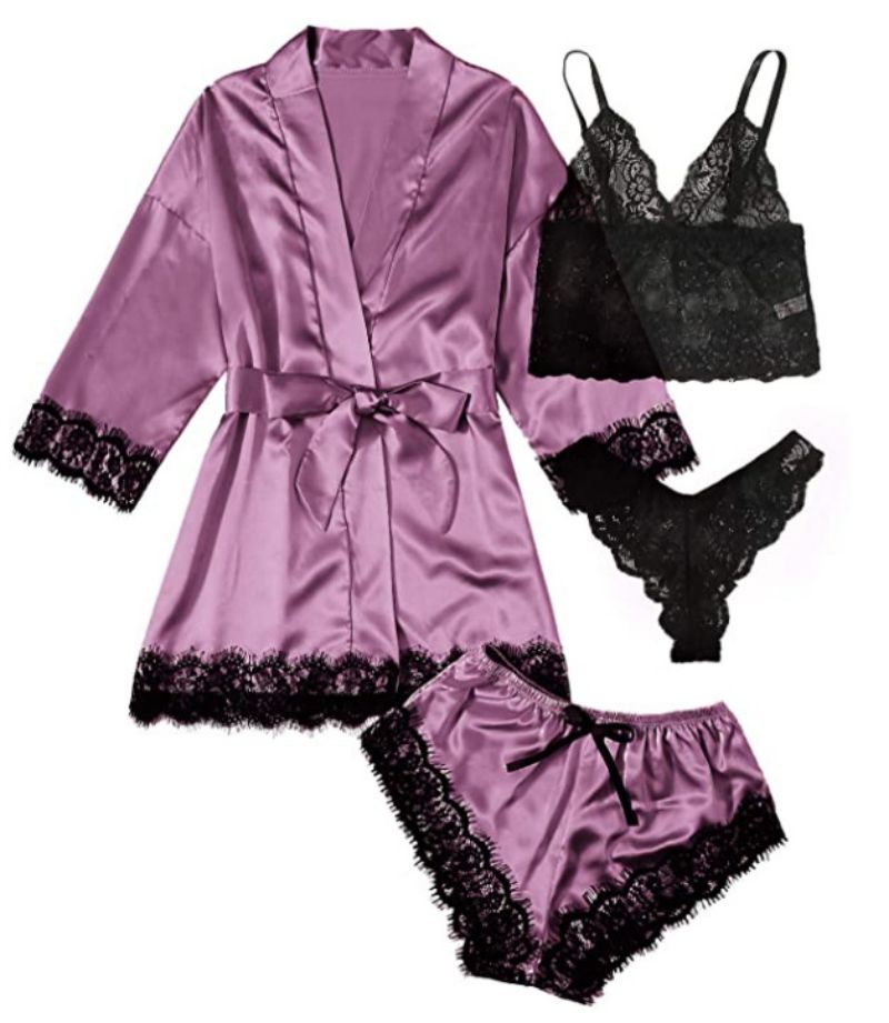 Pyjamasset med nattlinne