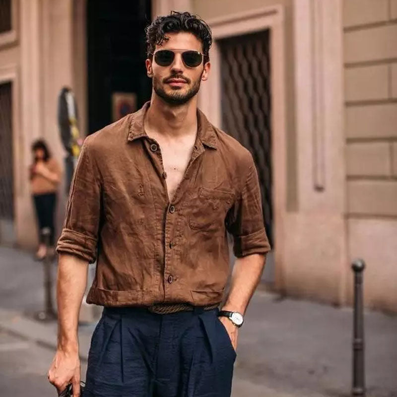 Enfärgade fritids-skjortor med smal passform