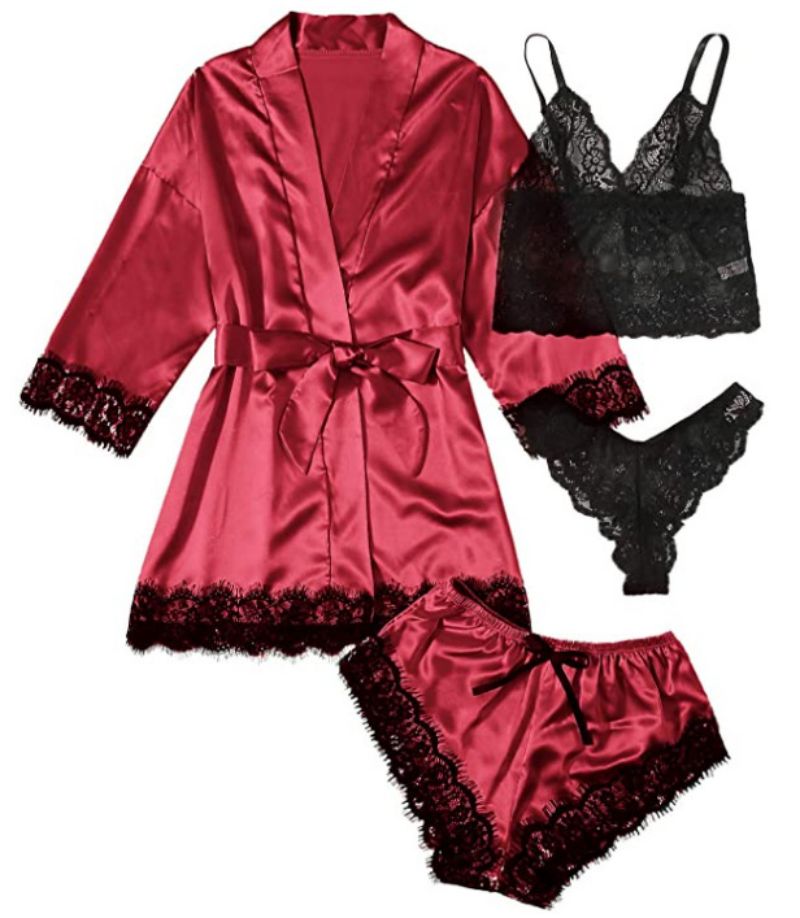 Pyjamasset med nattlinne