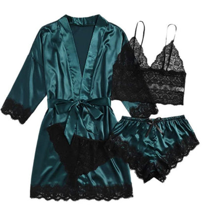 Pyjamasset med nattlinne