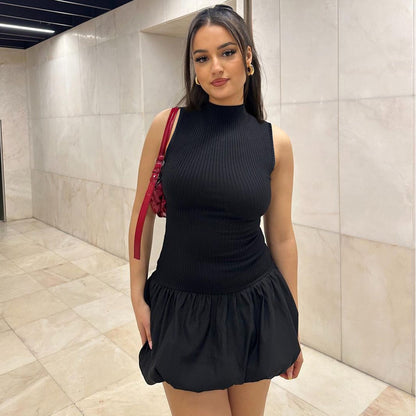 Rygglös klänning med kryddor