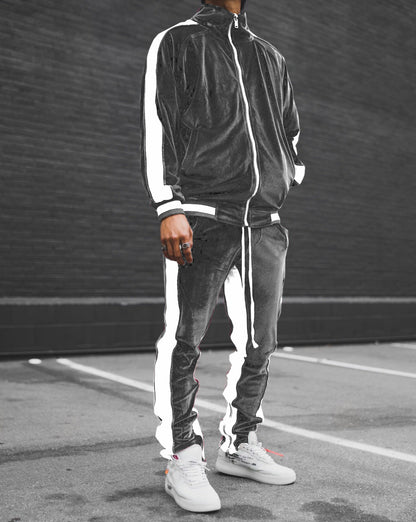 Kontrasterande guld sammetskostym för män