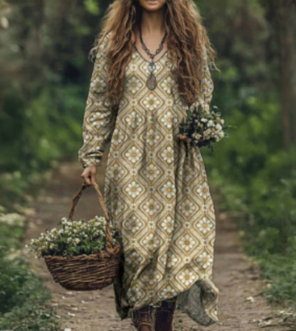 Elegant V-ringad mönstrad klänning