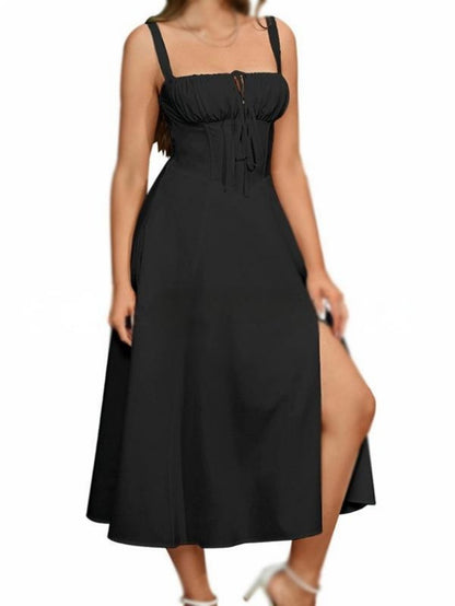 Enfärgad klänning med snörning